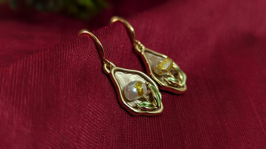 Vintage Leaf Shape Brown Pearl Drop Earrings