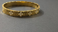 Anti Tarnish Clover Pattern Victorian Bangle Bracelet