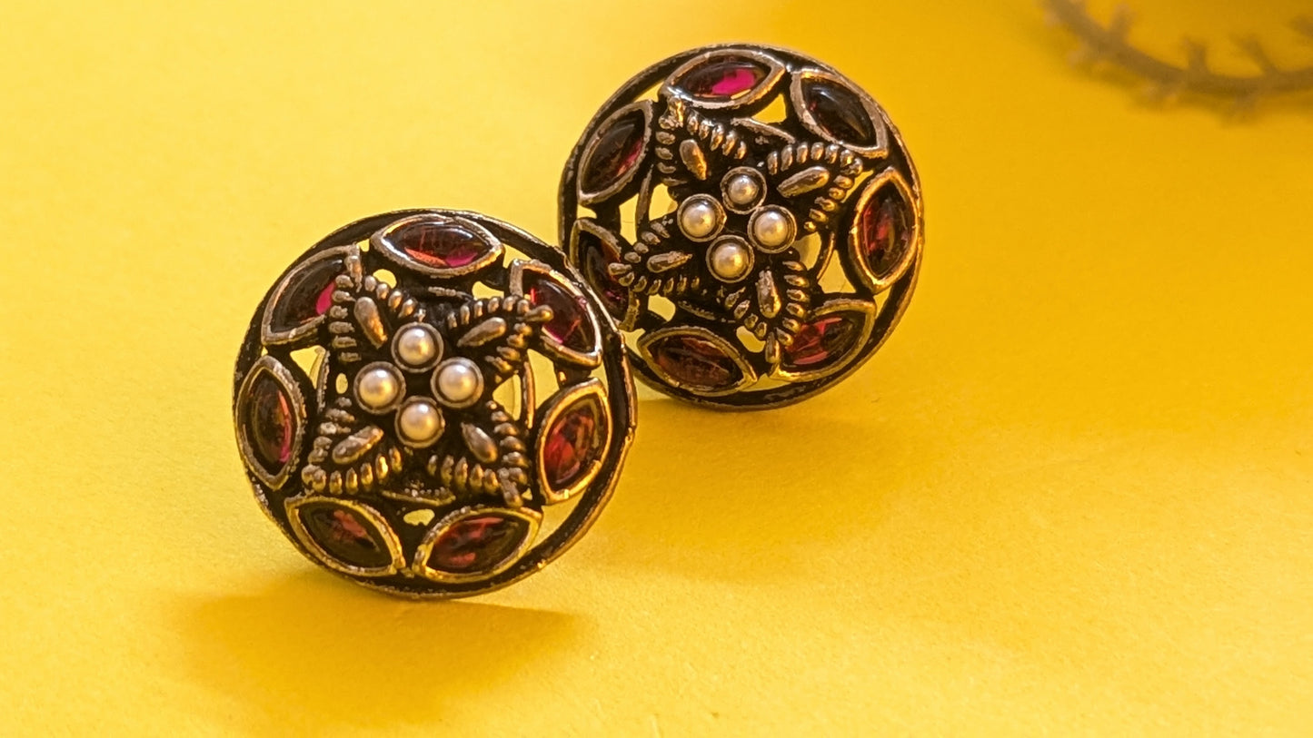 Pink Kundan Stone Studded Round Silver Oxidized Stud Earring