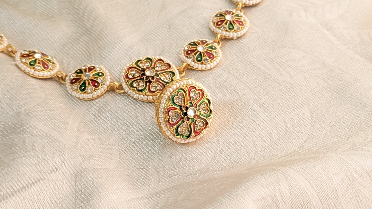 Gold Plated Meenakaari Rajasthani Maangtika With Flower Design