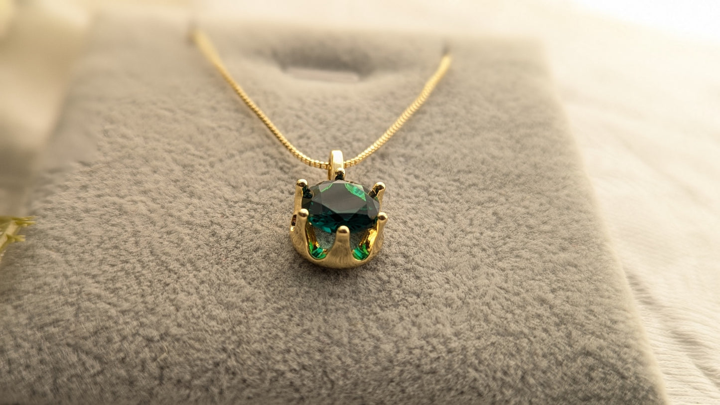 Gold Plated Green Stone Anti Tarnish Pendant Chain Necklace