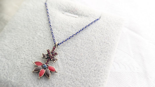 Multi Color Flower Shape Blue Chain Necklace